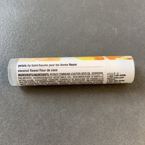 🌼 Avon “Petals” Lip Balm - Coconut Flower 🌼 - Picture 4 of 10